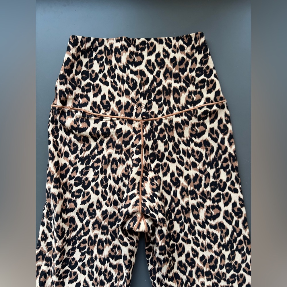Aerie Offline Leopard Print 7/8 Crossover Leggings- Small - Picture 2 of 7